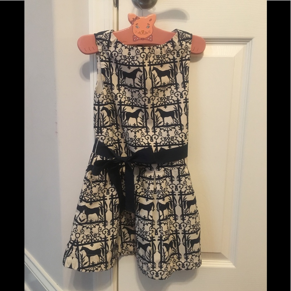 Sleeveless cream & navy cotton dress w ribbon belt